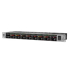 Behringer HA8000V2