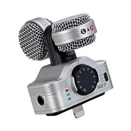 Zoom iQ7